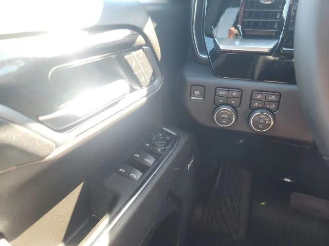 2026 Chevrolet Silverado 1500 4WD Crew Cab Short Bed LTZ