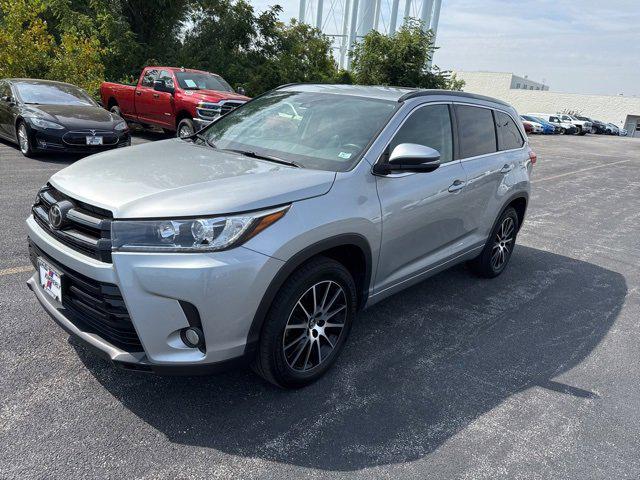 2017 Toyota Highlander SE