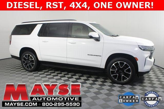 2022 Chevrolet Suburban 4WD RST