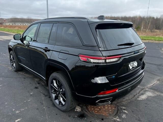 2024 Jeep Grand Cherokee Anniversary Edition