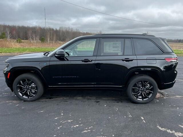 2024 Jeep Grand Cherokee Anniversary Edition