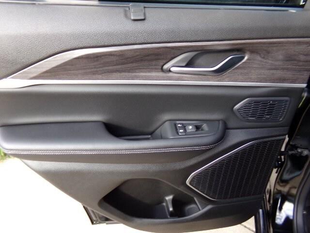2024 Jeep Grand Cherokee Anniversary Edition
