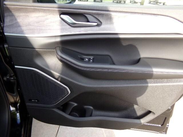 2024 Jeep Grand Cherokee Anniversary Edition