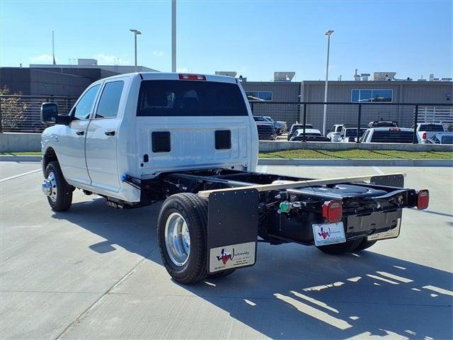 2026 RAM Ram 3500 Chassis Cab RAM 3500 TRADESMAN CREW CAB CHASSIS 4X4 60 CA