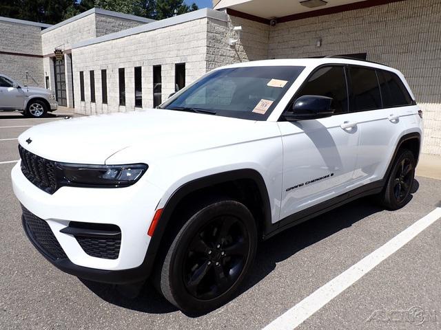 2023 Jeep Grand Cherokee Altitude 4x4