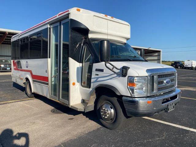2014 Ford E-350 Cutaway Base Cutaway