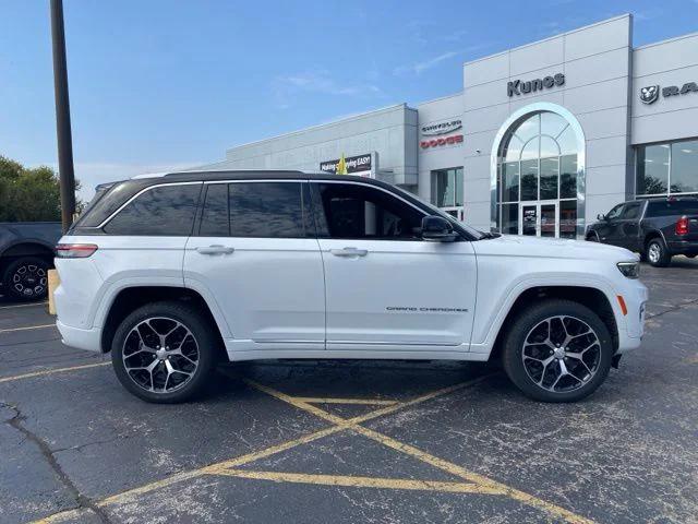2023 Jeep Grand Cherokee 4xe Summit Reserve 2023 Jeep Grand Cherokee 4xe Summit Reserve