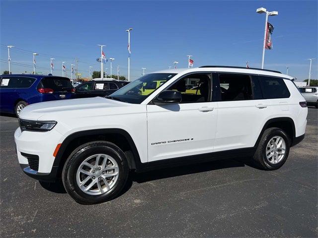 2023 Jeep Grand Cherokee L Laredo 4x4
