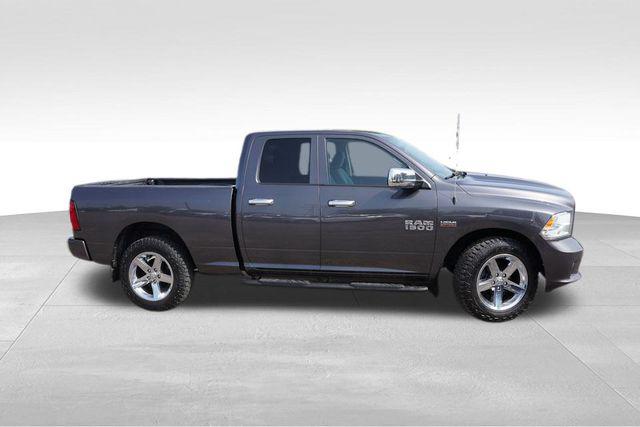2017 RAM 1500 Express Quad Cab 4x4 64 Box