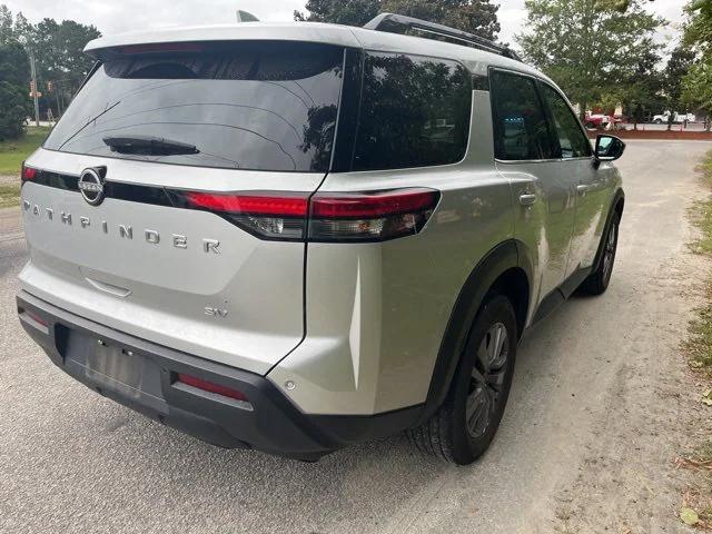 2024 Nissan Pathfinder SV FWD
