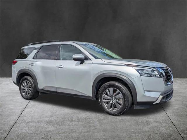 2024 Nissan Pathfinder SV FWD 2024 Nissan Pathfinder SV FWD