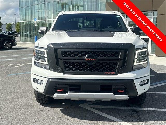 2021 Nissan TITAN Crew Cab PRO-4X 4x4 2021 Nissan TITAN Crew Cab PRO-4X 4x4