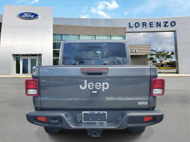 2022 Jeep Gladiator Overland