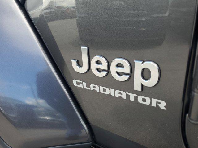 2022 Jeep Gladiator Overland