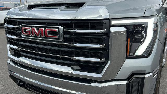 2024 GMC Sierra 2500HD 4WD Crew Cab Long Bed SLT