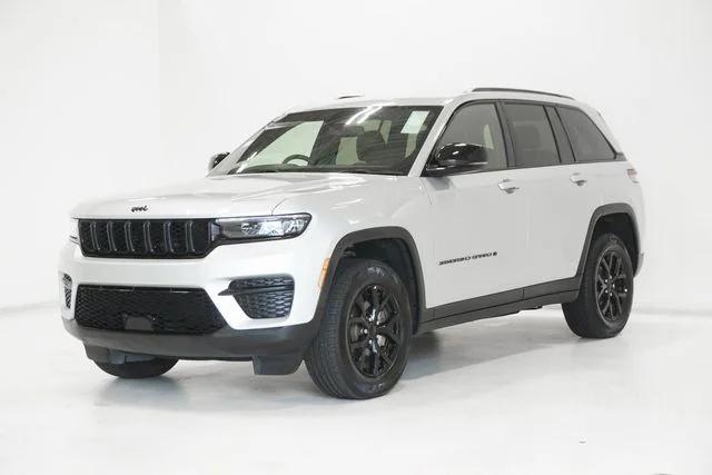 2024 Jeep Grand Cherokee Altitude 4x4 2024 Jeep Grand Cherokee Altitude 4x4