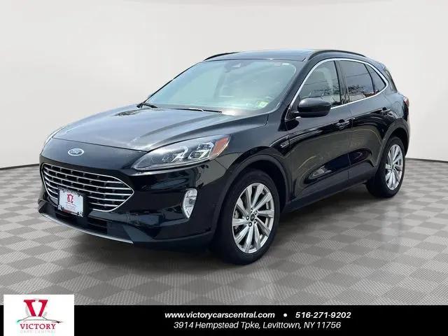 2022 Ford Escape Titanium for sale in Levittown, NY