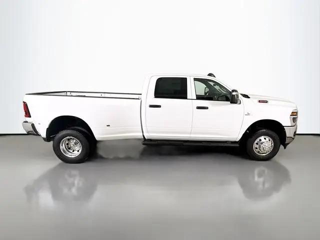 2026 Ram 3500 Tradesman Crew Cab 4x4 8' Box