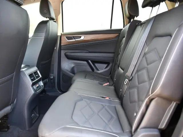 2026 Volkswagen Atlas SE