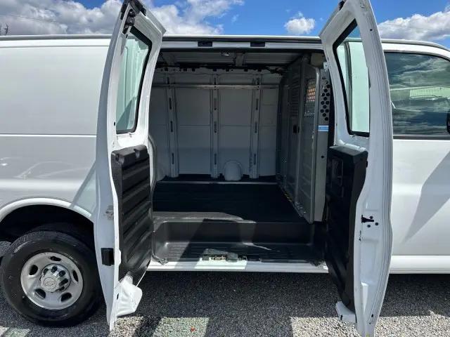 2017 Chevrolet Express Work Van