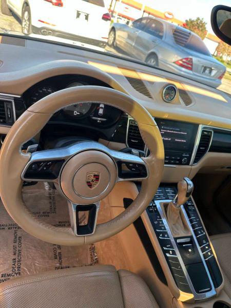 2017 Porsche Macan S