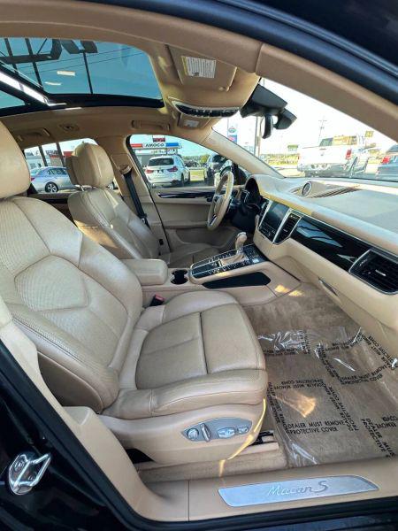 2017 Porsche Macan S