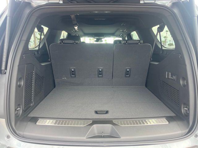 2026 Chevrolet Suburban Premier, RWD