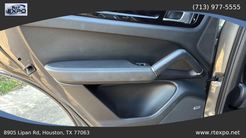 2019 Porsche Cayenne S