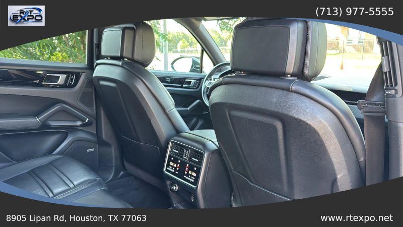 2019 Porsche Cayenne S