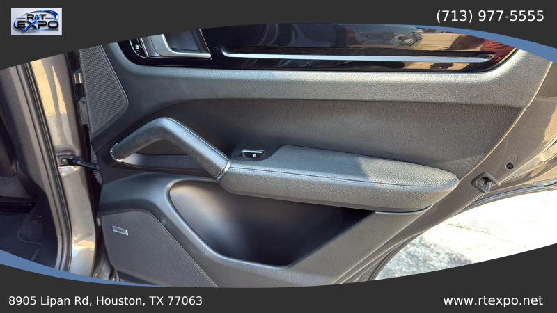 2019 Porsche Cayenne S