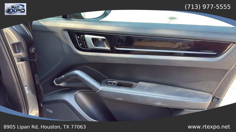 2019 Porsche Cayenne S