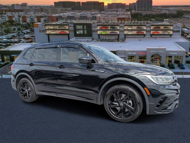 2024 Volkswagen Tiguan 2.0T SE R-Line Black