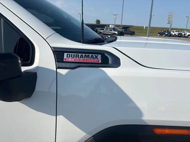 2023 GMC Sierra 2500HD 4WD Crew Cab Standard Bed AT4