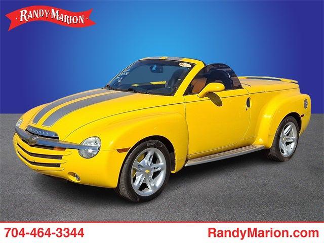 2004 Chevrolet SSR Base 2004 Chevrolet SSR Base