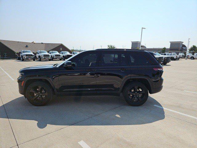2023 Jeep Grand Cherokee Altitude 4x4