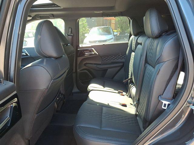 2025 Mitsubishi Outlander PHEV SEL BLACK EDITION S-AWC