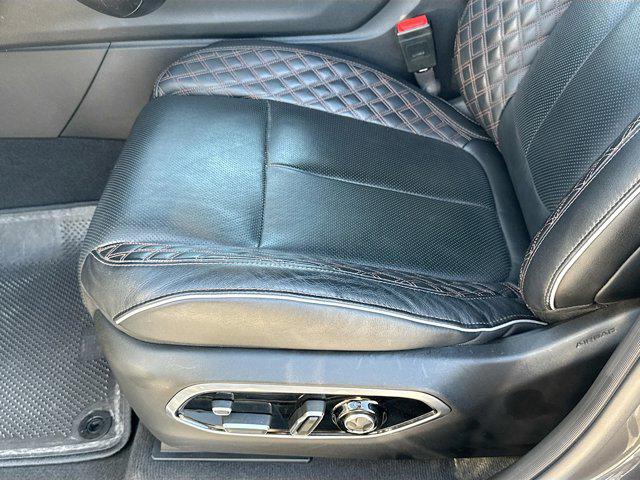 2022 Jeep Grand Cherokee L Summit 4x4