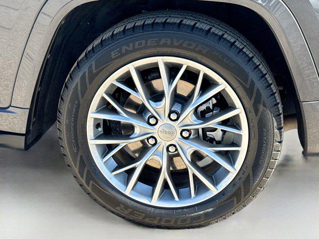 2022 Jeep Grand Cherokee L Summit 4x4