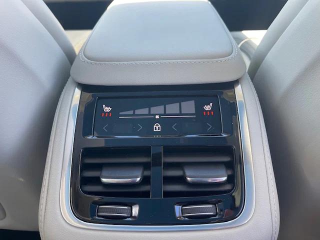 2026 Volvo XC90 B6 Ultra 7-Seater
