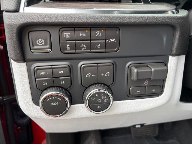 2026 Chevrolet Suburban Premier, 4WD