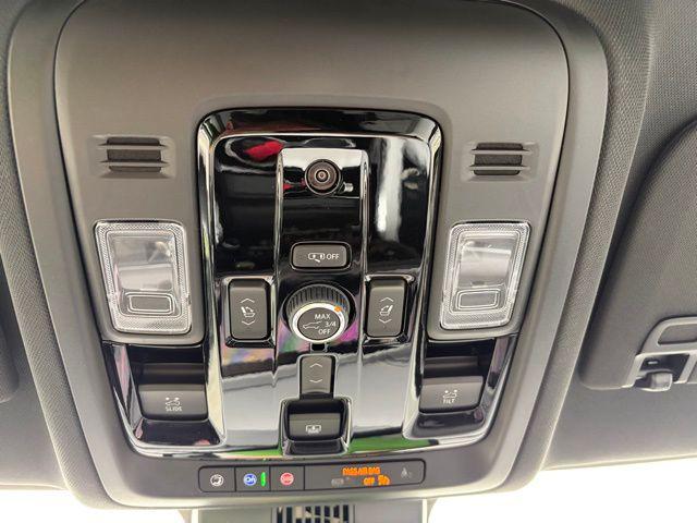 2026 Chevrolet Suburban Premier, 4WD