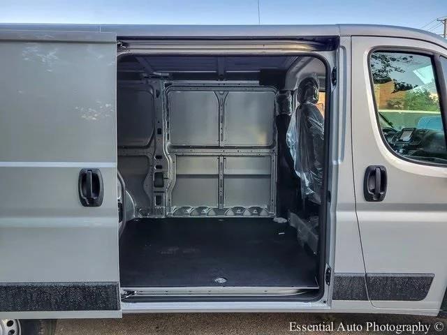 2026 Ram ProMaster Cargo Van Tradesman Low Roof 136" WB w/Pass Seat