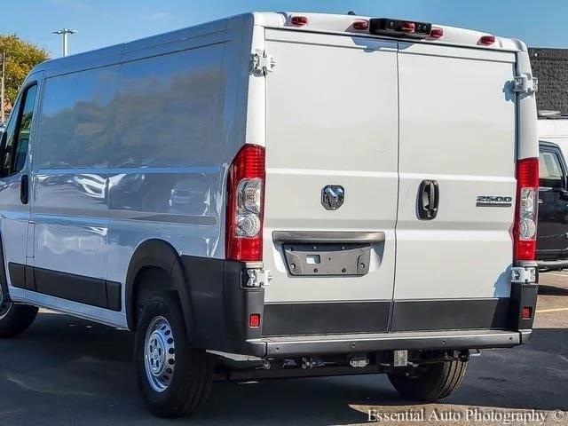 2026 Ram ProMaster Cargo Van Tradesman Low Roof 136" WB w/Pass Seat