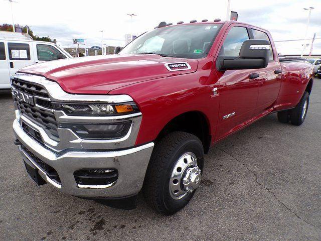 2026 RAM Ram 3500 RAM 3500 BIG HORN CREW CAB 4X4 8 BOX