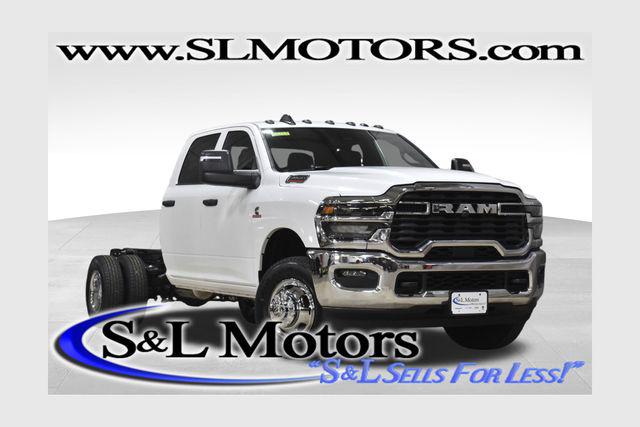 2026 RAM Ram 3500 Chassis Cab RAM 3500 TRADESMAN CREW CAB CHASSIS 4X4 60 CA
