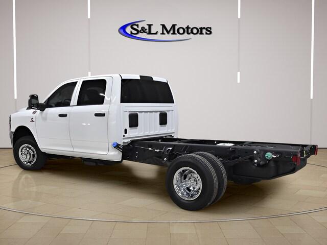 2026 RAM Ram 3500 Chassis Cab RAM 3500 TRADESMAN CREW CAB CHASSIS 4X4 60 CA