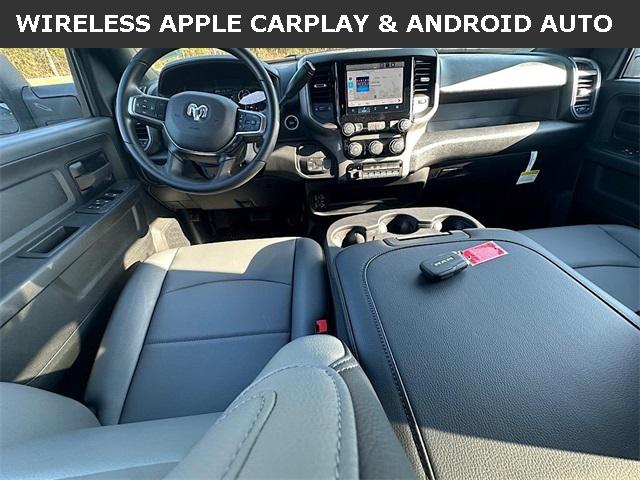 2026 RAM Ram 3500 RAM 3500 TRADESMAN CREW CAB 4X4 8 BOX