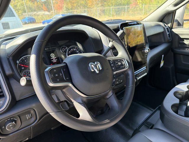 2026 RAM Ram 3500 RAM 3500 TRADESMAN CREW CAB 4X4 8 BOX