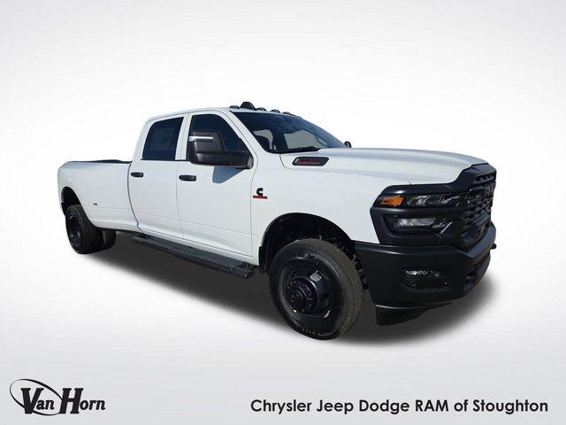2026 RAM Ram 3500 RAM 3500 TRADESMAN CREW CAB 4X4 8 BOX