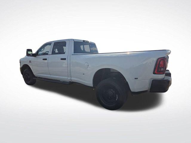 2026 RAM Ram 3500 RAM 3500 TRADESMAN CREW CAB 4X4 8 BOX
